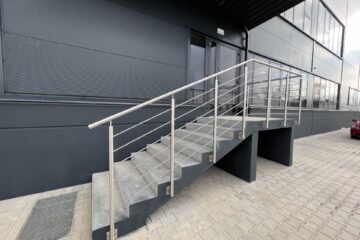 Balustrady ze stali nierdzewnej